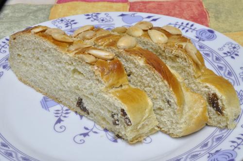 Vánoční máslovo citronová vánočka  – Střední recept z Česko kuchyně, hotový za 90 a více minut